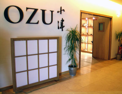 Ozu, ristorante giapponese accanto all'Acquario. Merita la visita anche per le splendide armature che lo arredano.