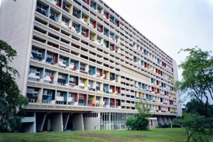 Le Corbusier. Questo edificio segna la storia dell'architettura. Foto fornita dall'Uff. dl Turismo.