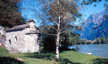 COMO alto lago chiesa