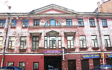 San Pietroburgo edificio non restaurato