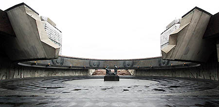 San Pietroburgo monumento agli eroici difensori interno