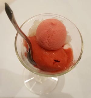 Spagna Catalogna 300 gelato rosa
