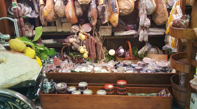 Cibo 672 salumi Ischia Sapori antichi via delle Terme 2 Ischia Porto