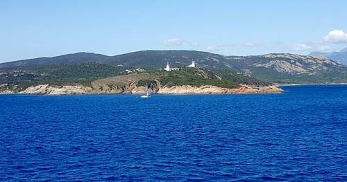 Nizza traghetto corsica punta 500 estrema sud faro mare isola